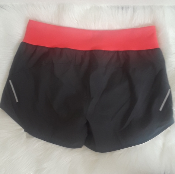 ADIDAS SHORTS RUNNING SIZE M4" - Picture 4 of 6